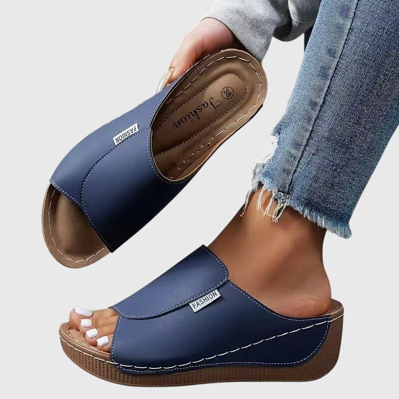 BRIVA COMFORT WALKING SANDALS