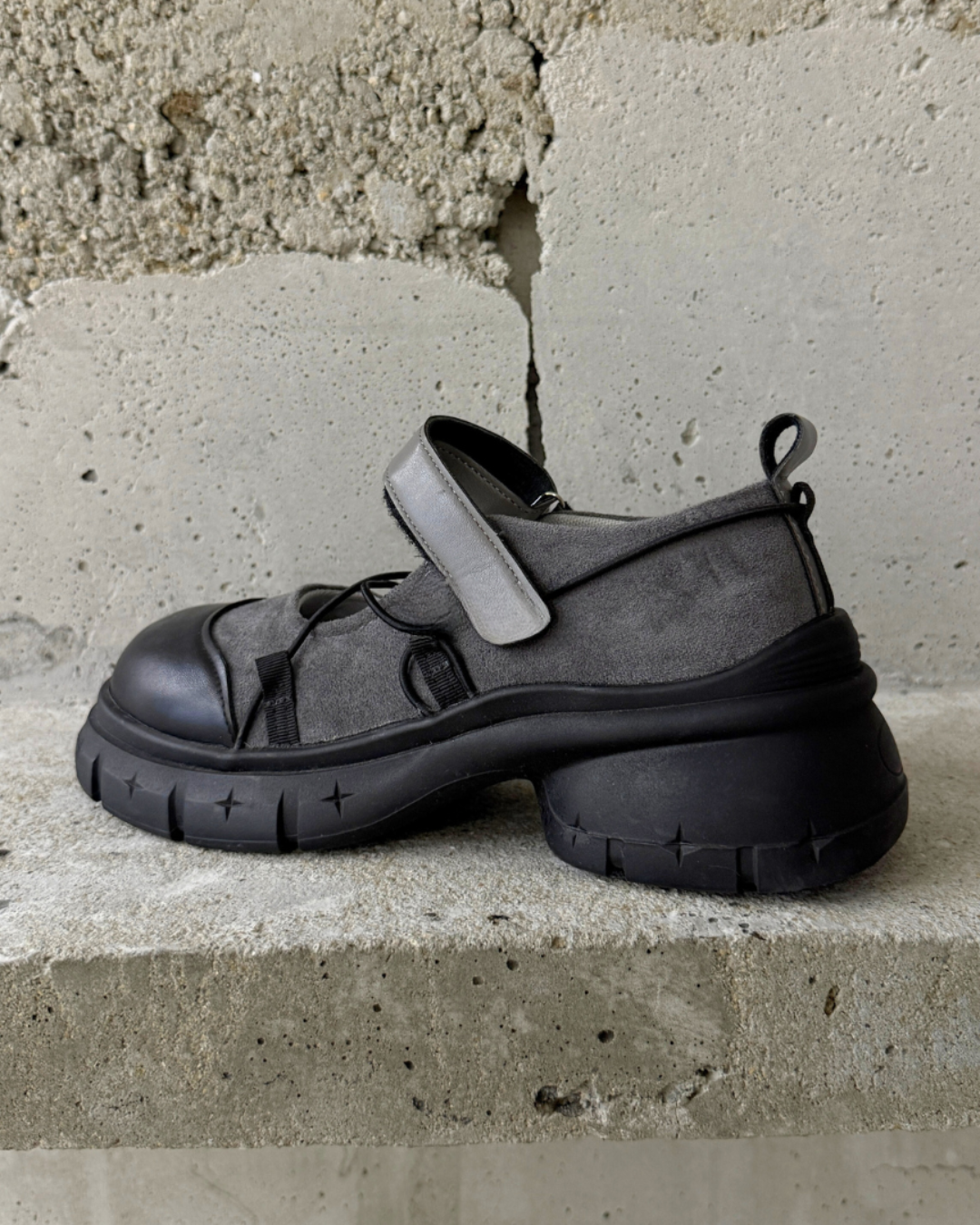 VELARA – MARY JANE SNEAKERS