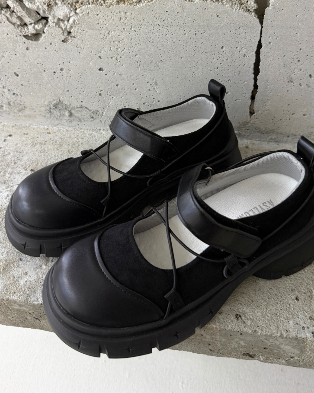 VELARA – MARY JANE SNEAKERS