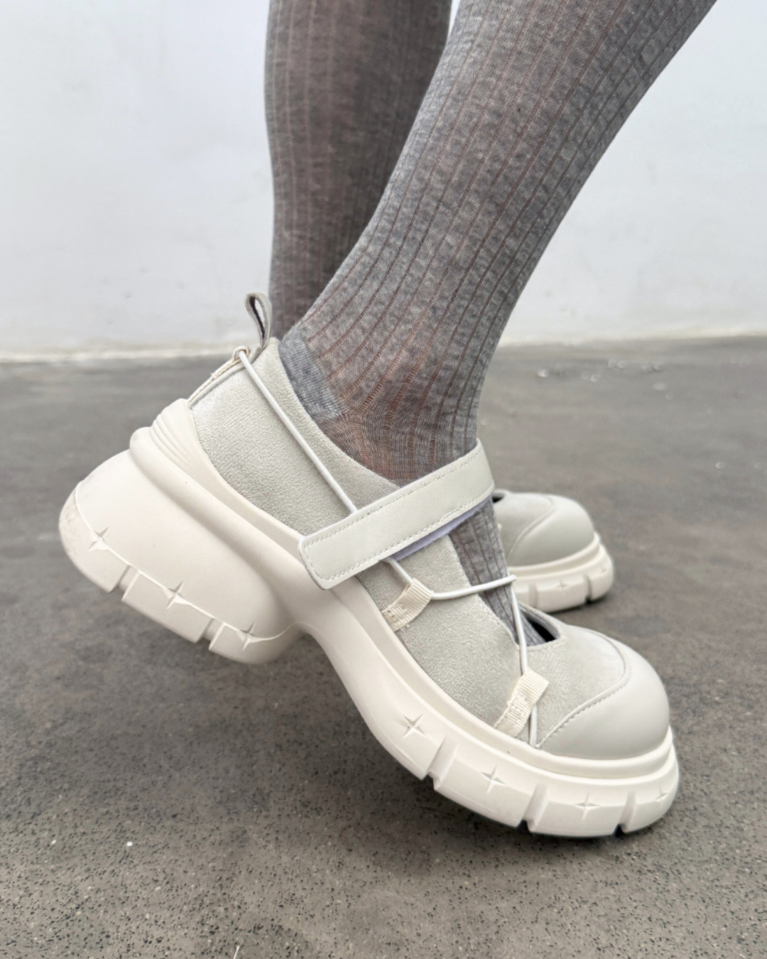 VELARA – MARY JANE SNEAKERS
