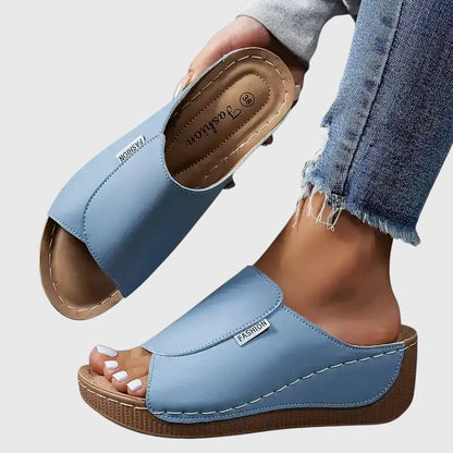 BRIVA COMFORT WALKING SANDALS