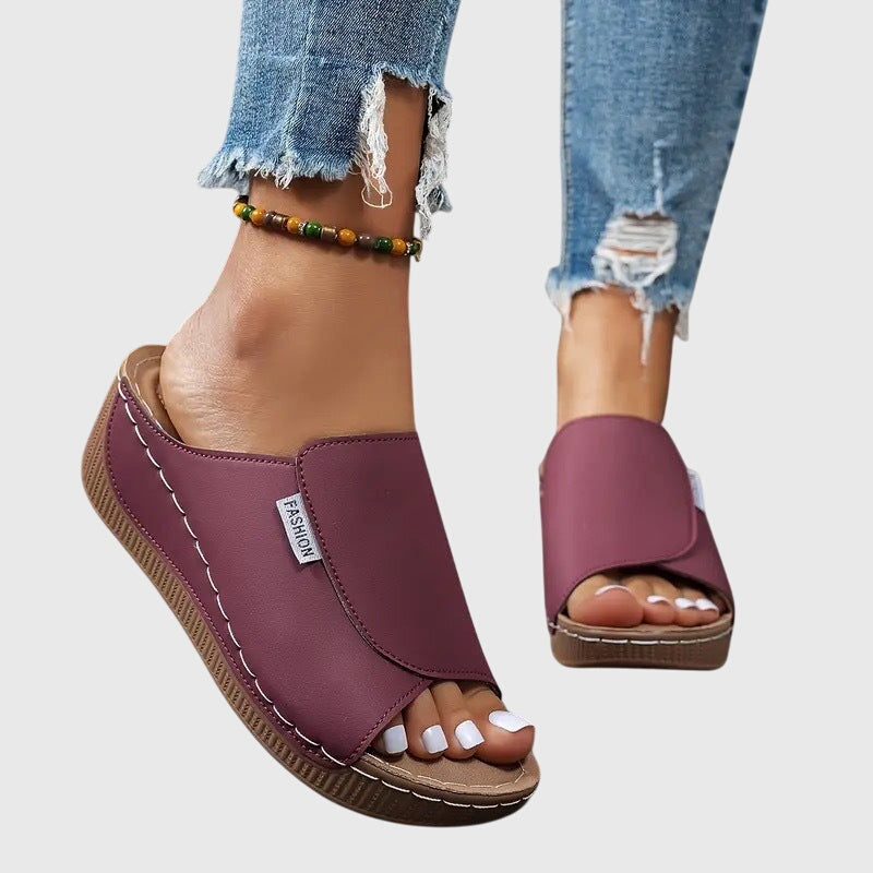 BRIVA COMFORT WALKING SANDALS