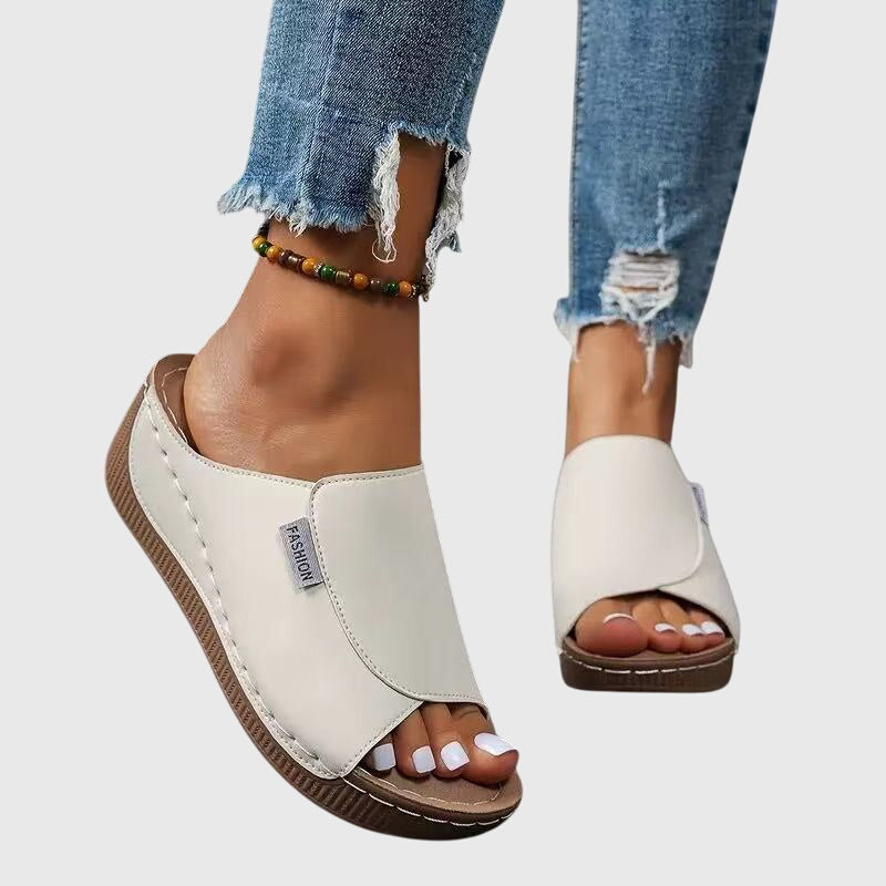 BRIVA COMFORT WALKING SANDALS