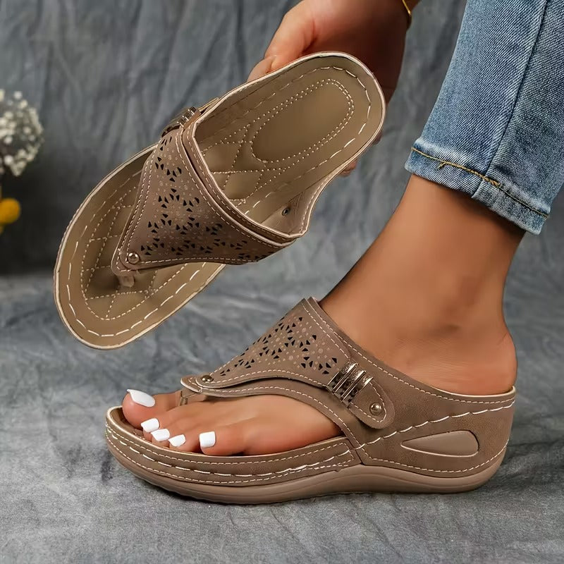 ELEVARA WEDGE SUPPORT SANDALS