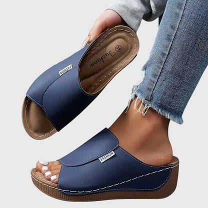 BRIVA COMFORT WALKING SANDALS