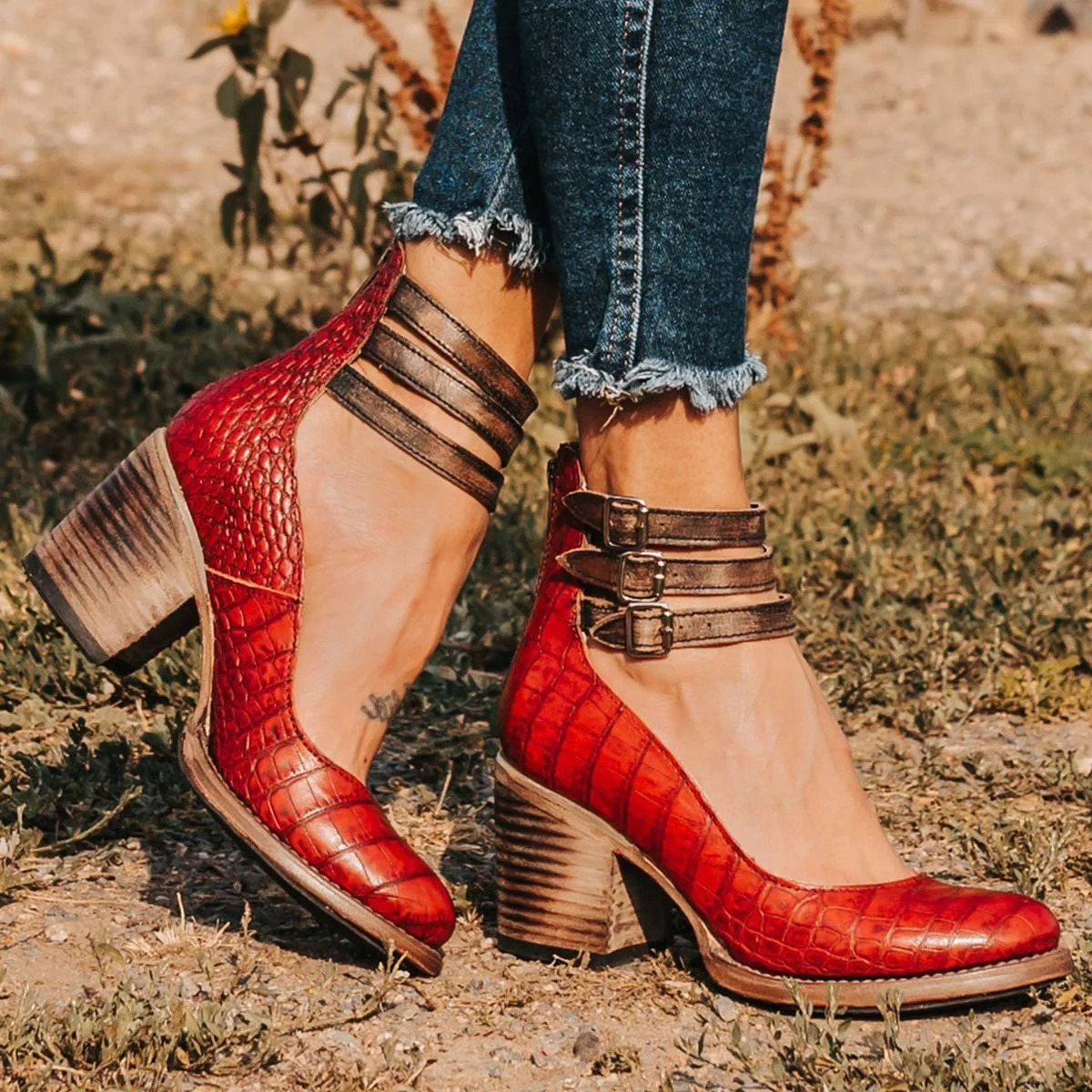 VALORA LEATHER COMFORT HEELS
